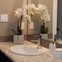 bathroom_sink_mirror_counter_faucet_home_interior_room-704223